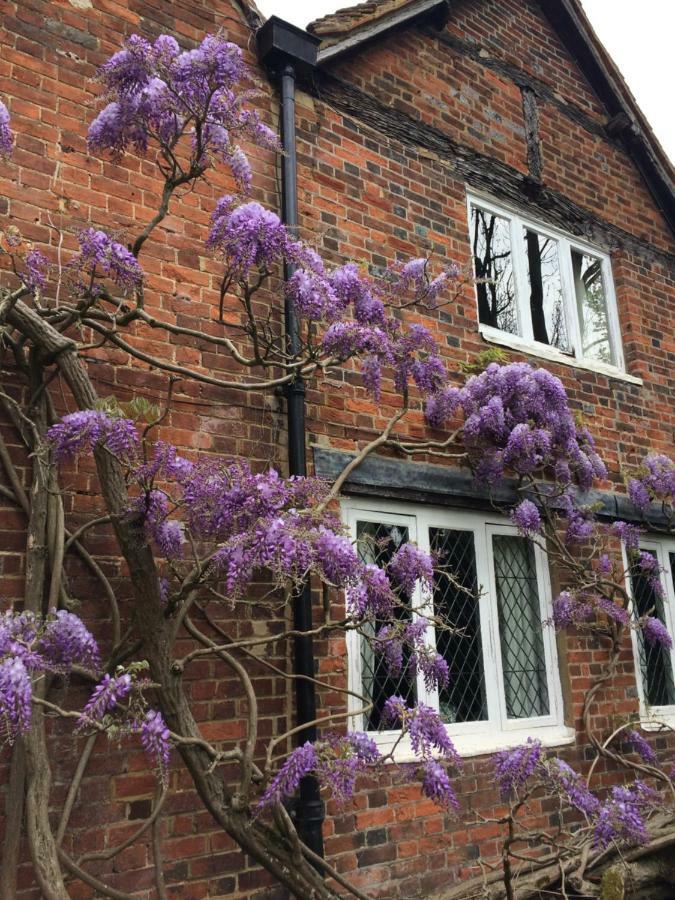 The Old Farmhouse Windsor Luaran gambar